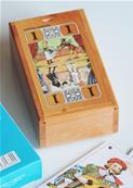 Boîte de tarot en bois avec jeu de cartes motif petit