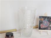Grand vase cristallin soufflé bouche décor feuilles de philodendron