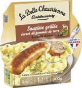 Plat cuisin saucisse grille cras de pommes de terre  l'huile d'olive