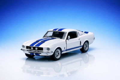 Voiture Miniature Shelby GT-500 1967 Blanche