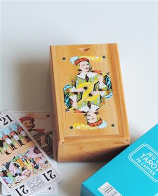 Boîte de tarot en bois avec jeu de cartes motif l'Excuse