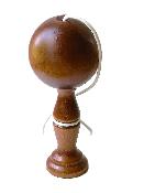Bilboquet en Bois Laqué et Vernis Rustique