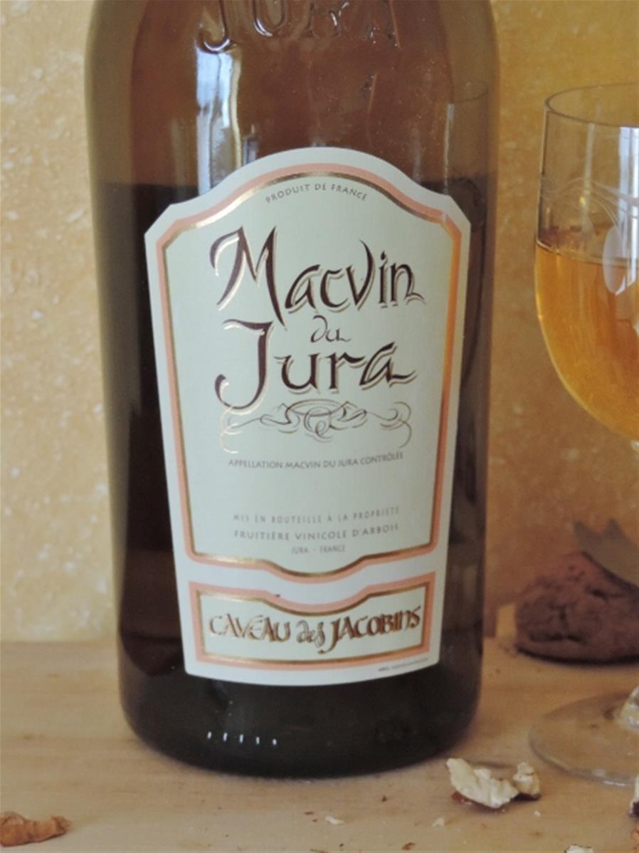 Macvin du Jura caveau des Jacobins Fruitière vinicole d'Arbois La Ruche des Passions
